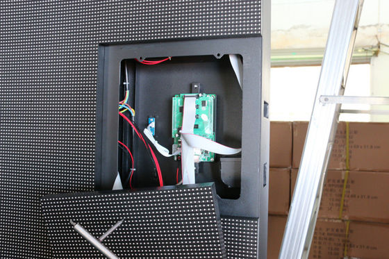 Ukuran Disesuaikan P10 Outdoor Depan Layanan LED Display Waterproof Intelligent Signs